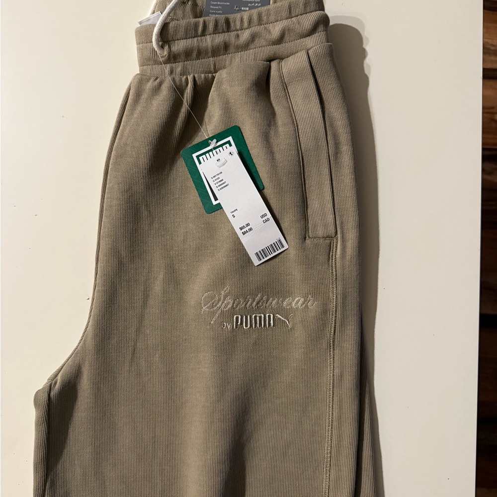 Puma Taupe Relaxed Culotte Sweatpant - Women’s Small
New with tag